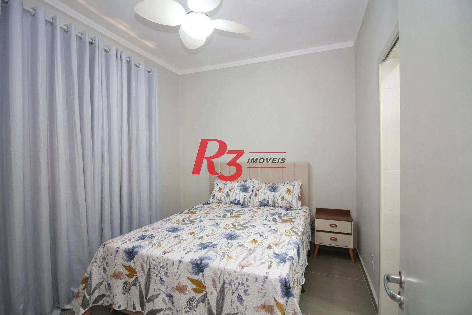 Apartamento Reformado 3 quartos  em Santos