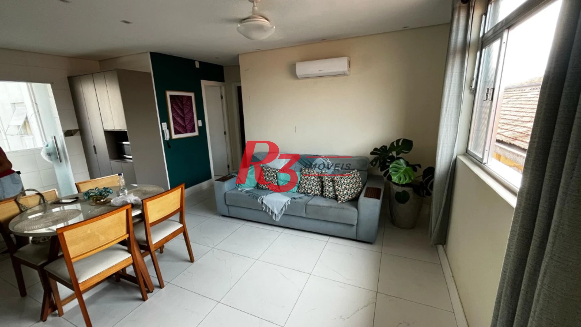 Apartamento com 2 dormitórios à venda, 75 m² por R$ 480.000,00 - Macuco - Santos/SP