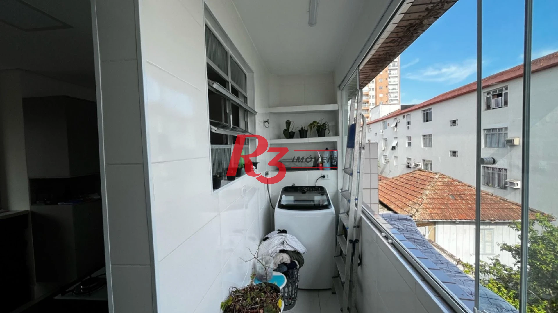 Apartamento com 2 dormitórios à venda, 75 m² por R$ 480.000,00 - Macuco - Santos/SP