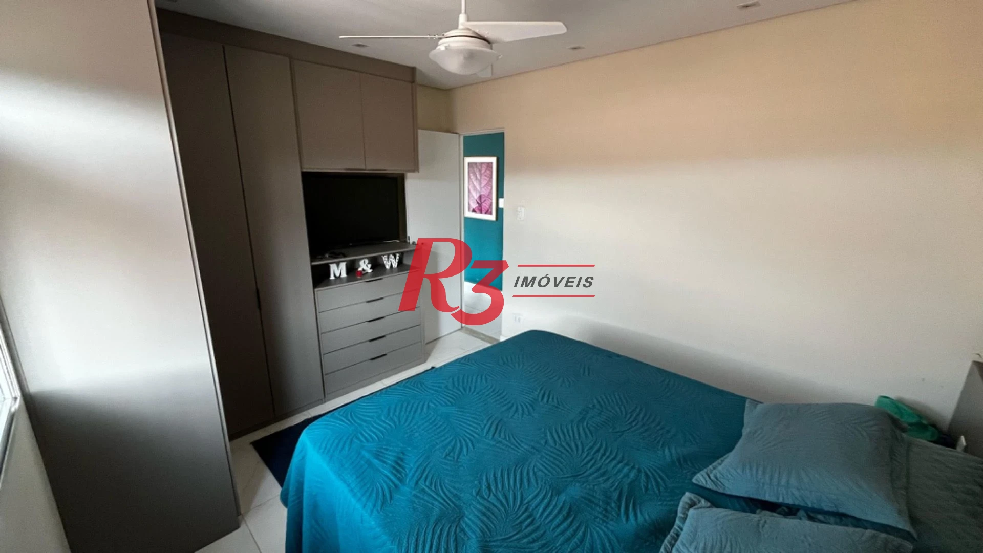 Apartamento com 2 dormitórios à venda, 75 m² por R$ 480.000,00 - Macuco - Santos/SP