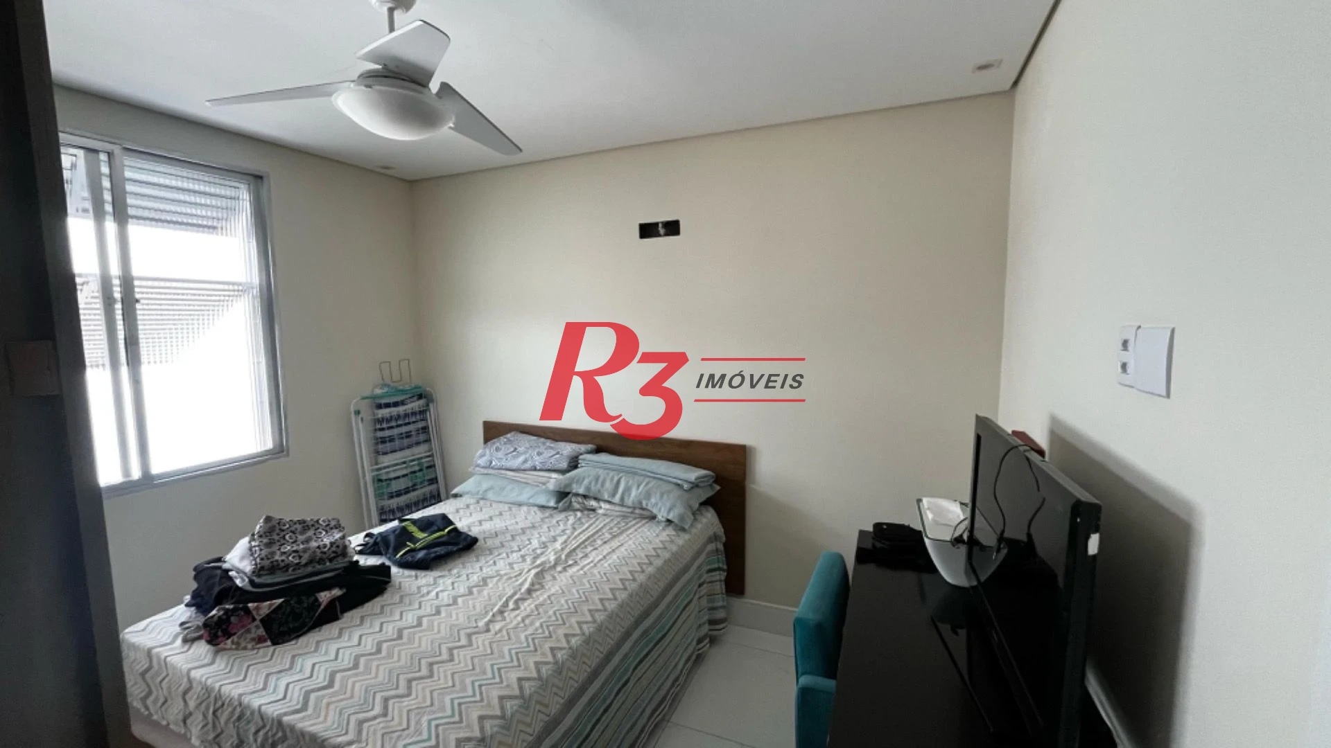 Apartamento com 2 dormitórios à venda, 75 m² por R$ 480.000,00 - Macuco - Santos/SP