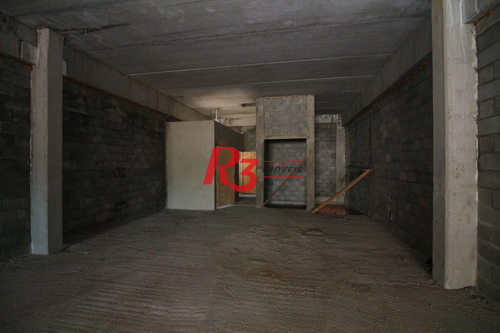 Loja para alugar, 720 m² por R$ 30.000,00/mês - Itararé - São Vicente/SP