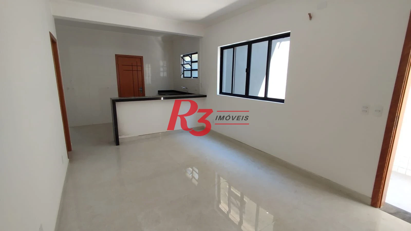 Casa com 3 dormitórios à venda, 200 m² por R$ 1.050.000,00 - Embaré - Santos/SP