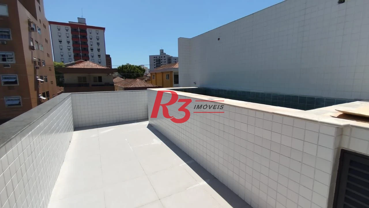 CASA SOBRESPOSTA ALTA - 4 DORMITÓRIO E 2 SUÍTES CHURRASQUEIRA E PISCINA