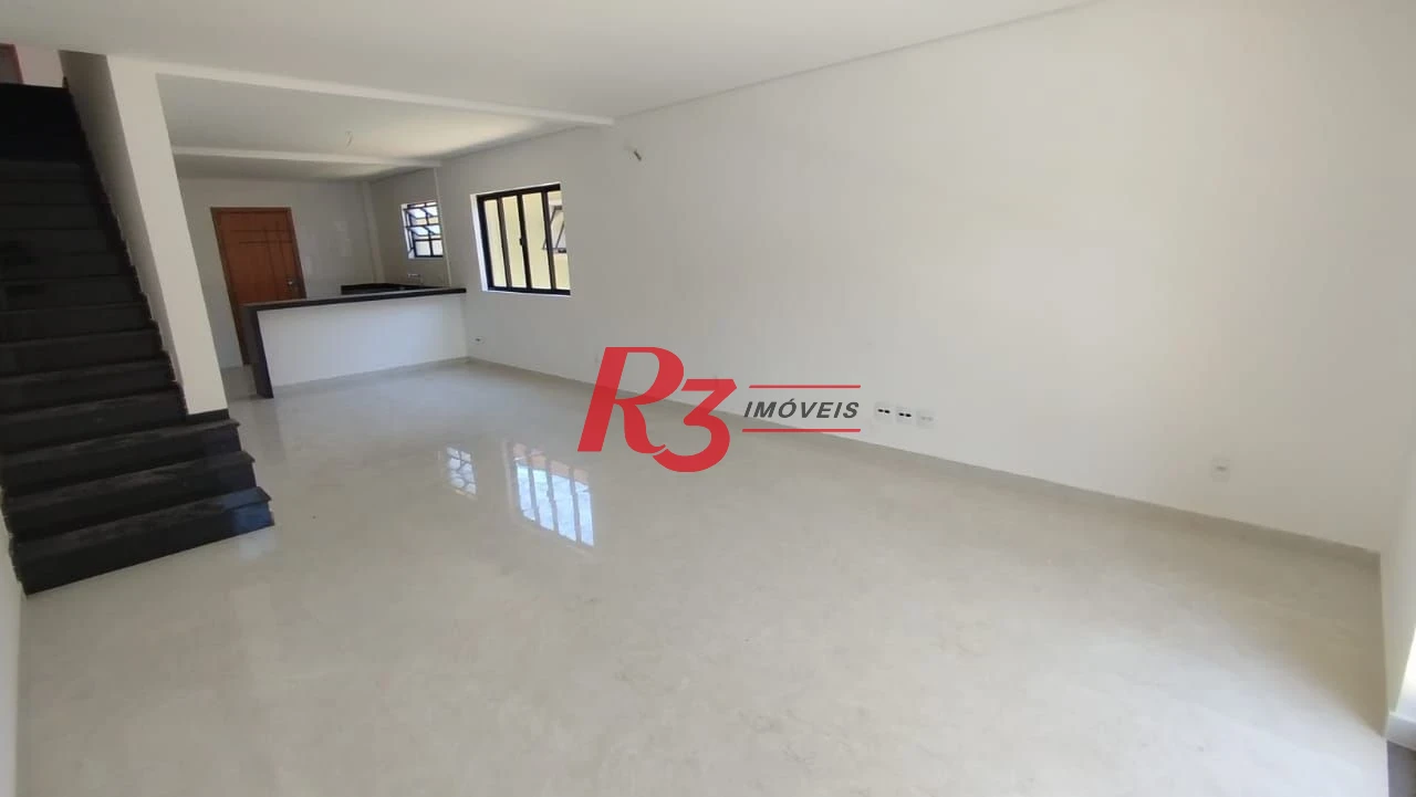 CASA SOBRESPOSTA ALTA - 4 DORMITÓRIO E 2 SUÍTES CHURRASQUEIRA E PISCINA