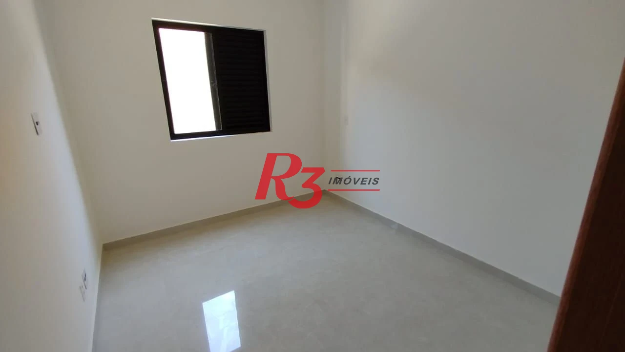 CASA SOBRESPOSTA ALTA - 4 DORMITÓRIO E 2 SUÍTES CHURRASQUEIRA E PISCINA