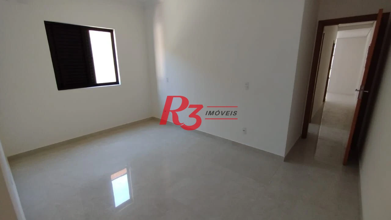 CASA SOBRESPOSTA ALTA - 4 DORMITÓRIO E 2 SUÍTES CHURRASQUEIRA E PISCINA