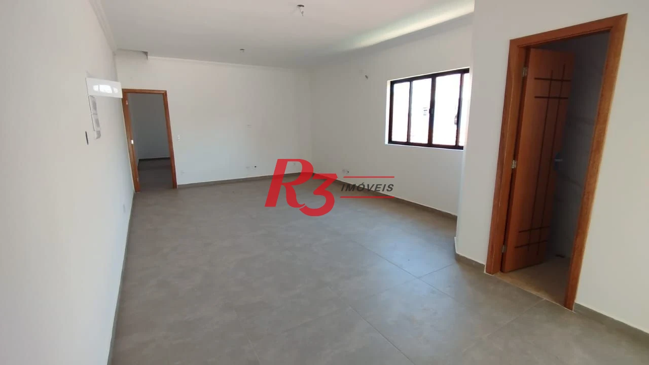CASA SOBRESPOSTA ALTA - 4 DORMITÓRIO E 2 SUÍTES CHURRASQUEIRA E PISCINA