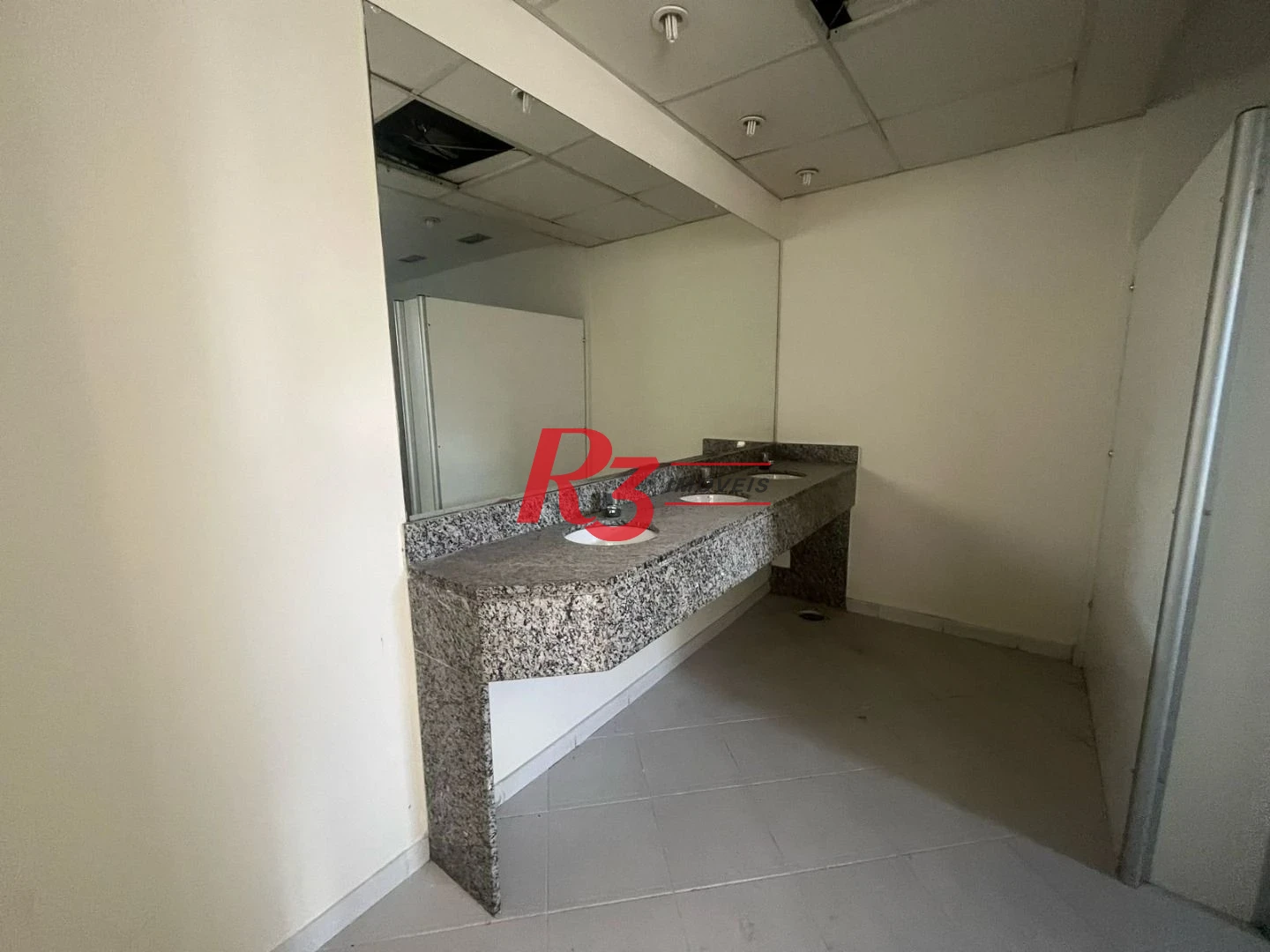 Sala para alugar, 175 m² por R$ 4.738,66/mês - Centro - Santos/SP