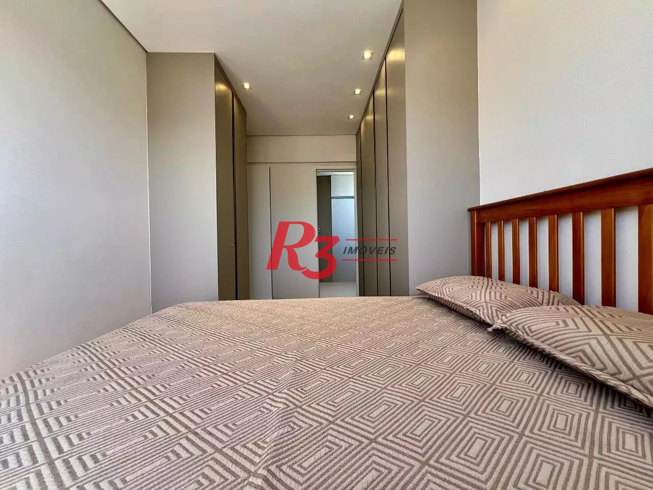 Apartamento com 2 dormitórios à venda, 85 m² por R$ 963.000,00 - Marapé - Santos/SP