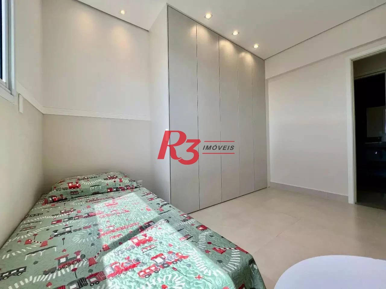 Apartamento com 2 dormitórios à venda, 85 m² por R$ 963.000,00 - Marapé - Santos/SP