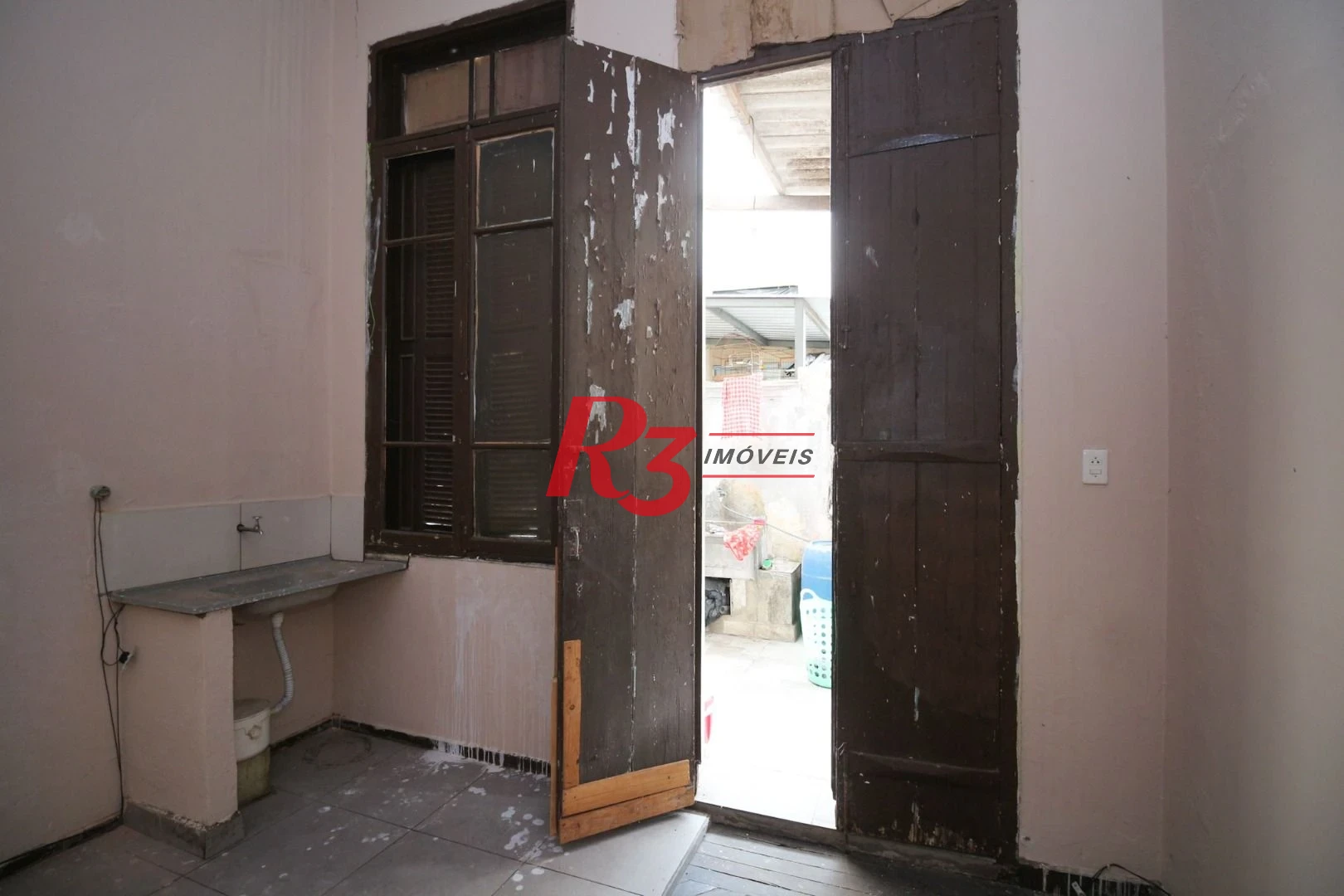 Galpão, 390 m² - venda por R$ 690.000,00 ou aluguel por R$ 4.257,00/mês - Vila Nova - Santos/SP