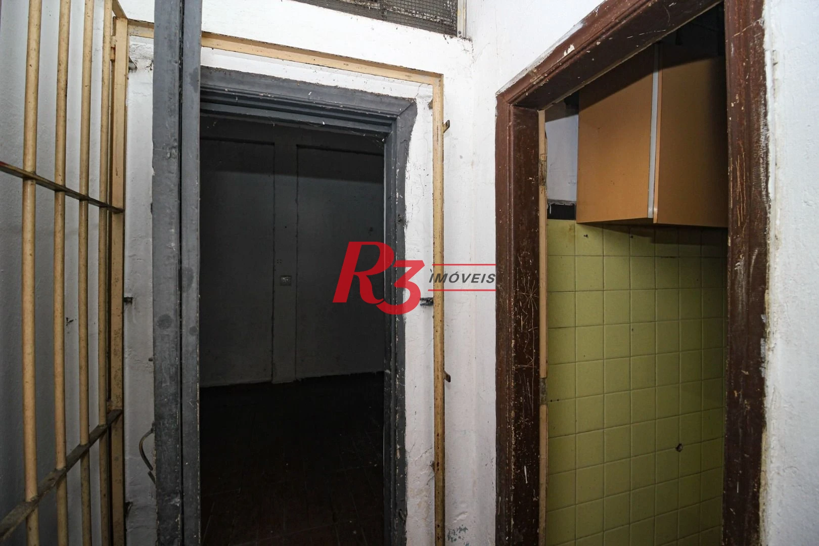 Galpão, 390 m² - venda por R$ 690.000,00 ou aluguel por R$ 4.257,00/mês - Vila Nova - Santos/SP