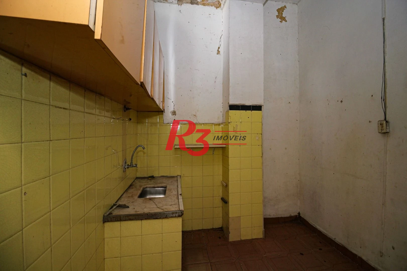 Galpão, 390 m² - venda por R$ 690.000,00 ou aluguel por R$ 4.257,00/mês - Vila Nova - Santos/SP