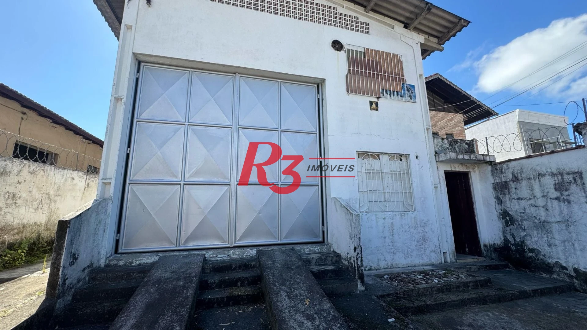 Galpão para alugar, 347 m² por R$ 11.750,00/mês - Parque Bitaru - São Vicente/SP