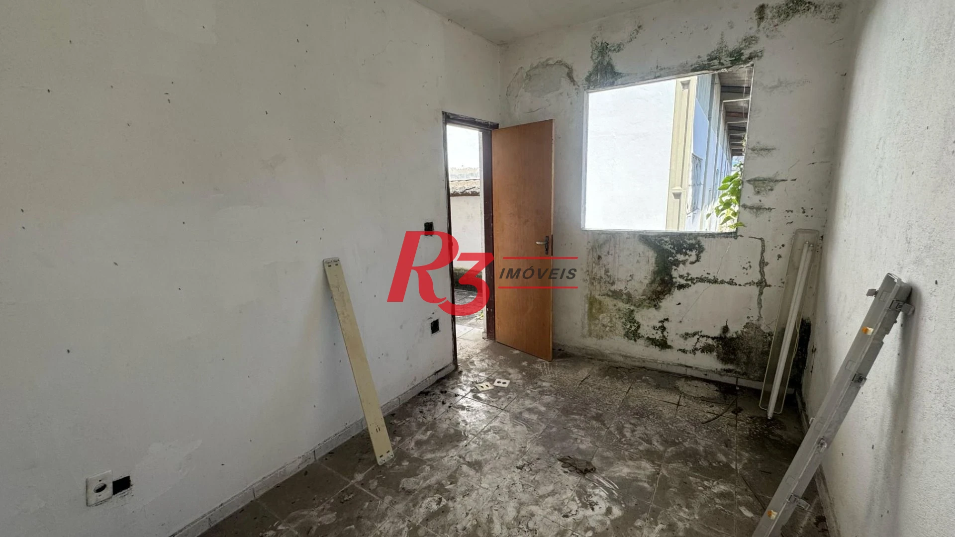 Galpão para alugar, 347 m² por R$ 11.750,00/mês - Parque Bitaru - São Vicente/SP