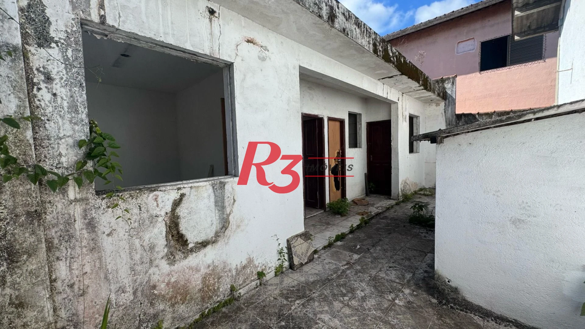 Galpão para alugar, 347 m² por R$ 11.750,00/mês - Parque Bitaru - São Vicente/SP