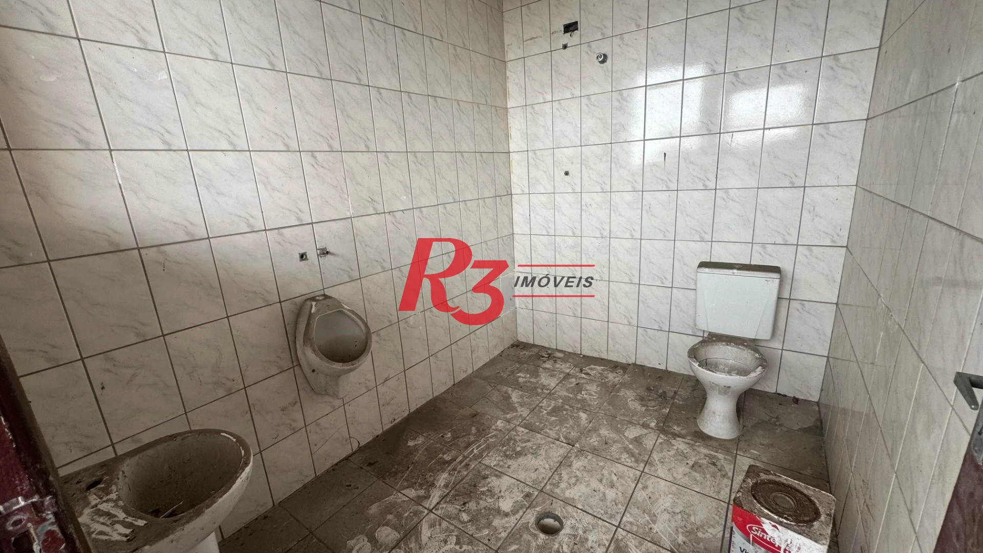 Galpão para alugar, 347 m² por R$ 11.750,00/mês - Parque Bitaru - São Vicente/SP