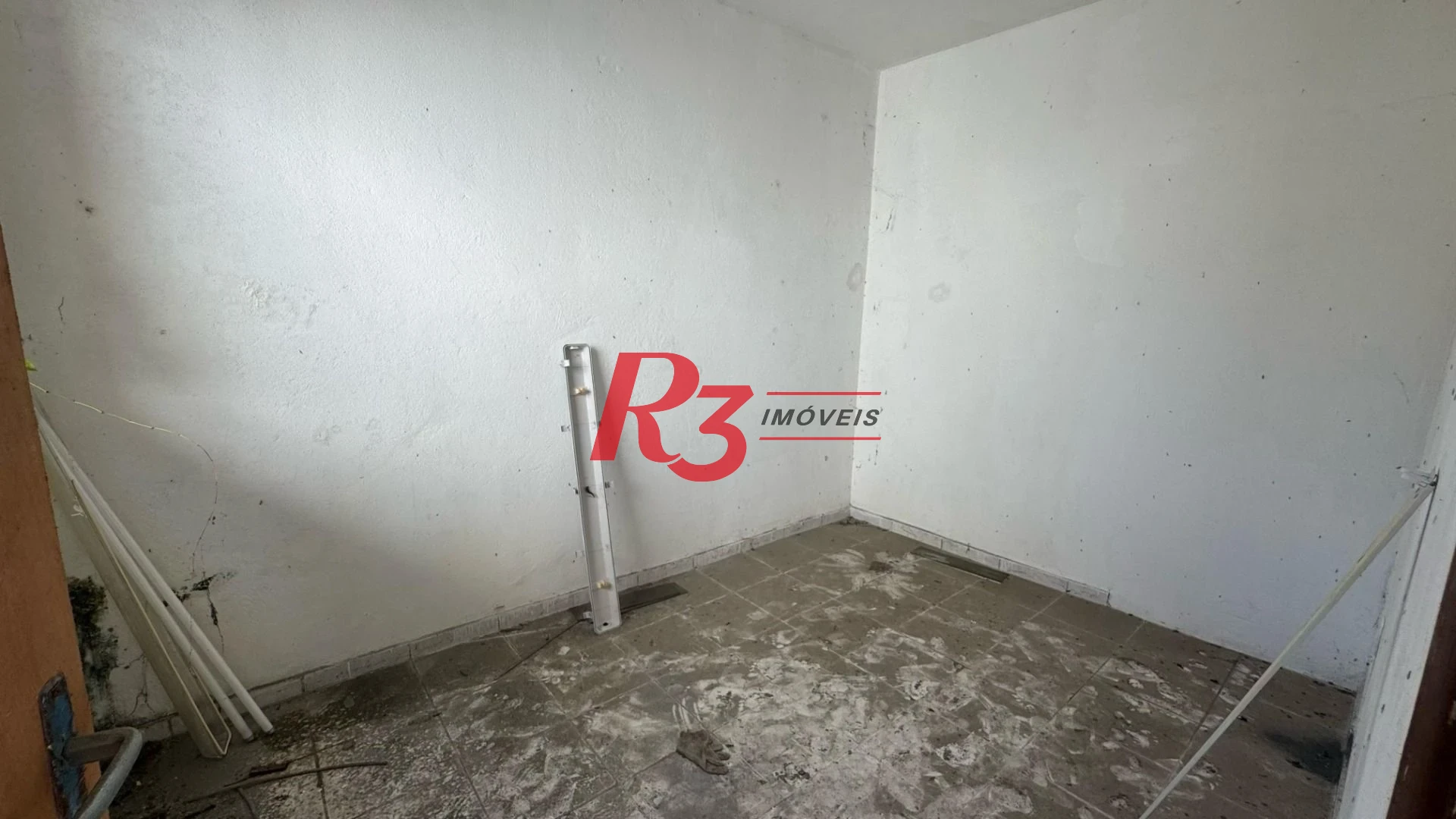 Galpão para alugar, 347 m² por R$ 11.750,00/mês - Parque Bitaru - São Vicente/SP