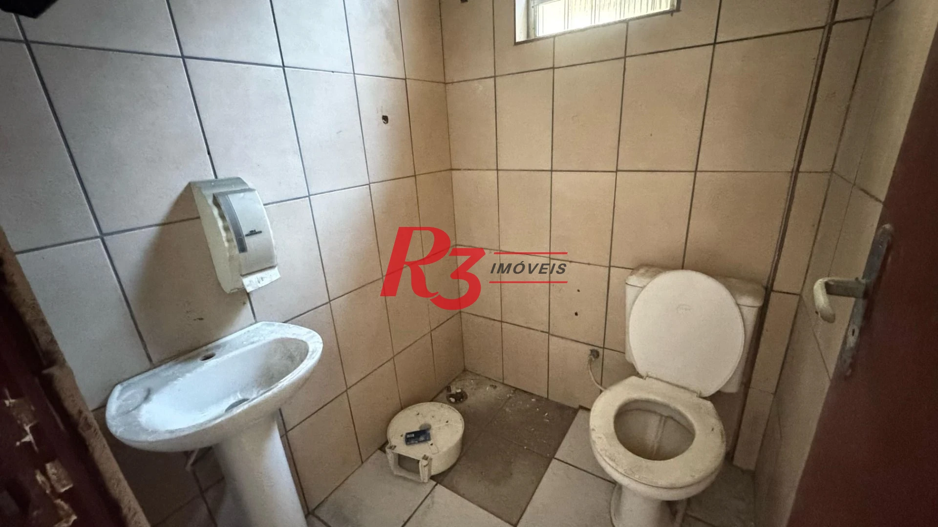 Galpão para alugar, 347 m² por R$ 11.750,00/mês - Parque Bitaru - São Vicente/SP