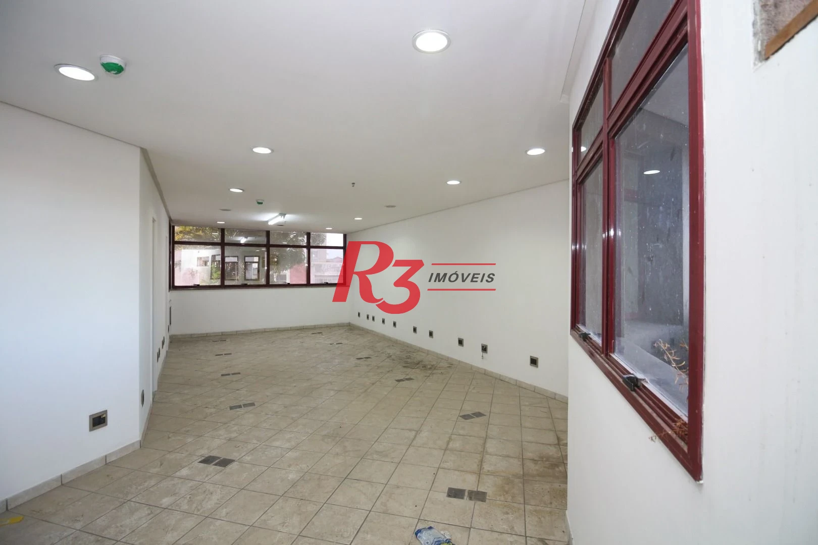 Sala à venda, 57 m² por R$ 350.000,00 - Vila Nova - Santos/SP