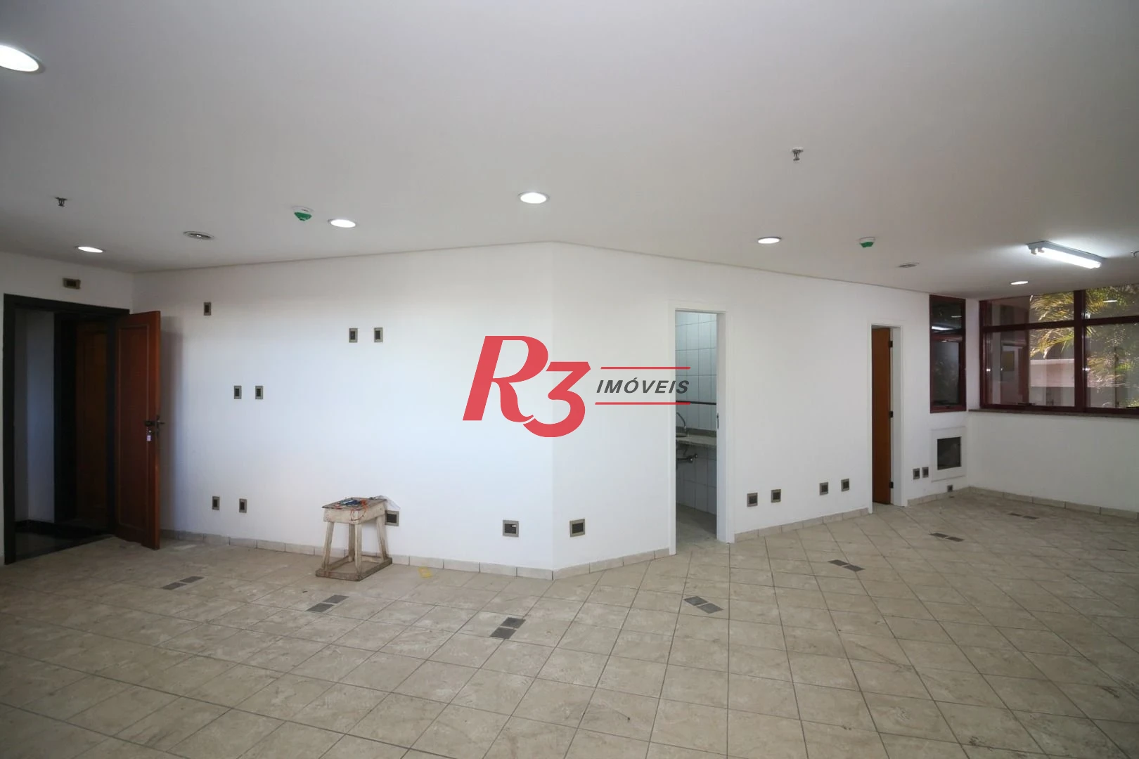 Sala à venda, 57 m² por R$ 350.000,00 - Vila Nova - Santos/SP