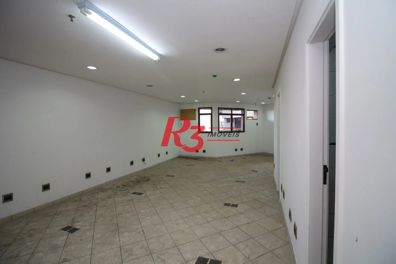 Sala à venda, 57 m² por R$ 350.000,00 - Vila Nova - Santos/SP