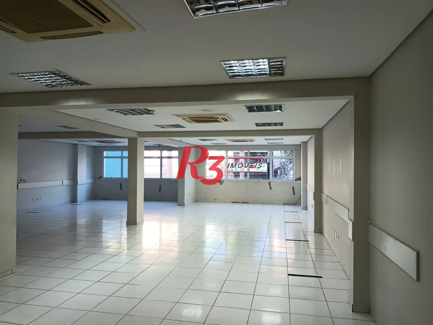 Loja para alugar, 600 m² por R$ 21.484,51/mês - Gonzaga - Santos/SP