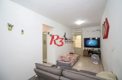 Casa com 3 dormitórios à venda, 212 m² por R$ 880.000,00 - Estuário - Santos/SP