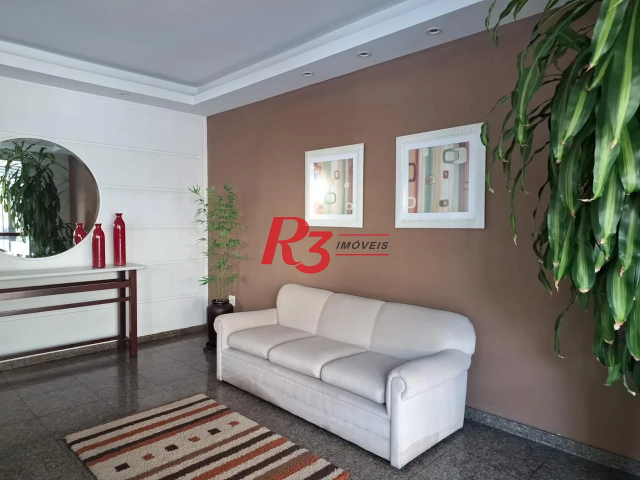 Apartamento a venda, com 2 quartos, 1 vaga, Ponta da Praia