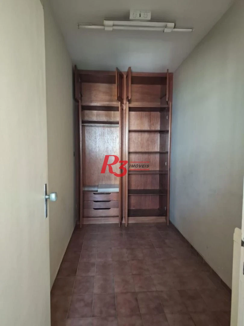 Apartamento a venda, com 2 quartos, 1 vaga, Ponta da Praia