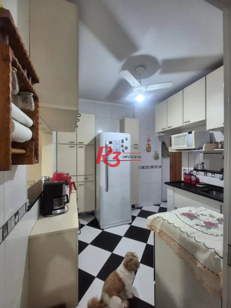 Apartamento no Gonzaga - 4 quartos - Quadra da praia