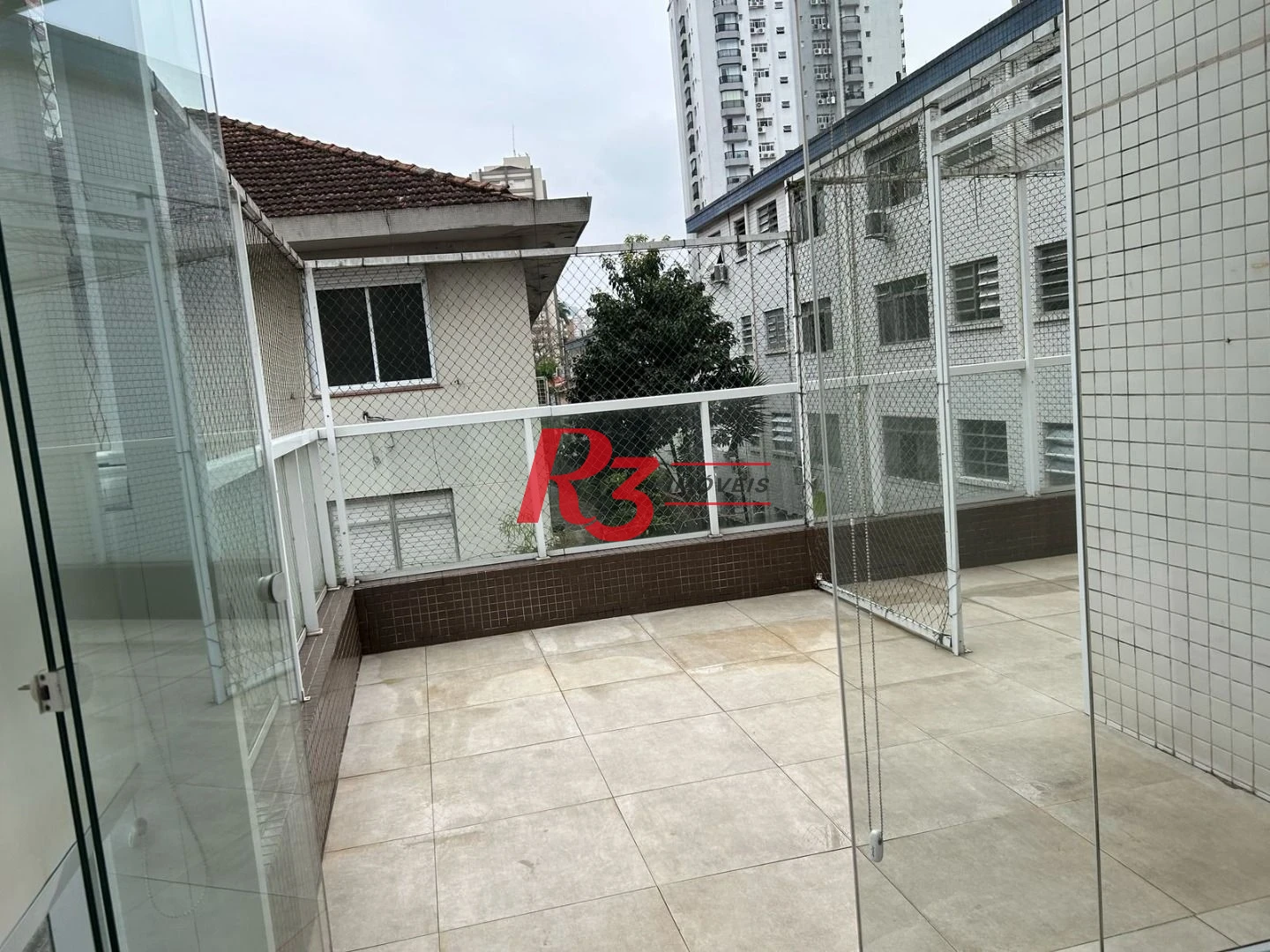 Apartamento Garden  com 2 dormitórios à venda, 111 m² por R$ 950.000 - Gonzaga - Santos/SP