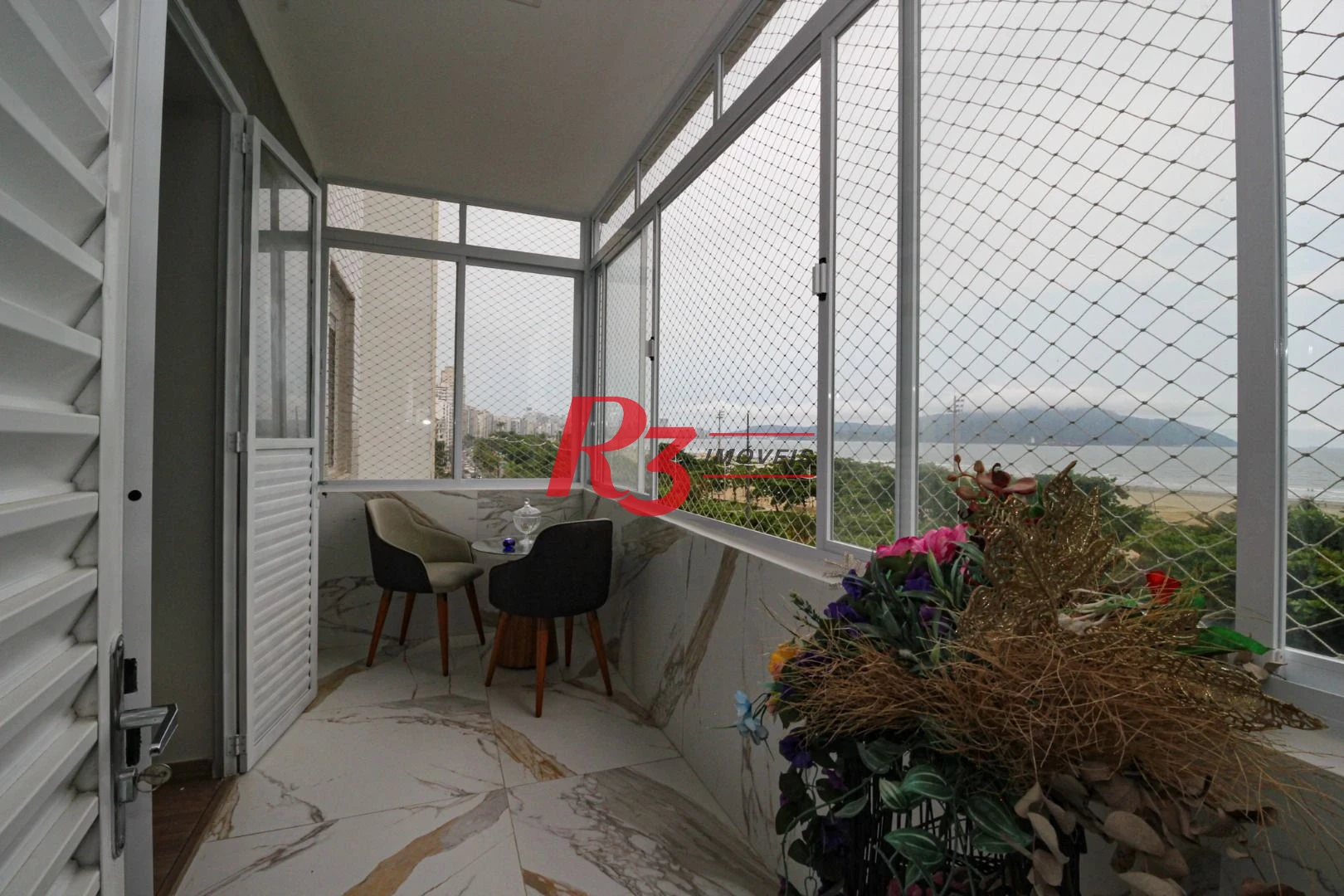 Apartamento com 3 dormitórios para alugar, 138 m² por R$ 8.500,02/mês - Gonzaga - Santos/SP