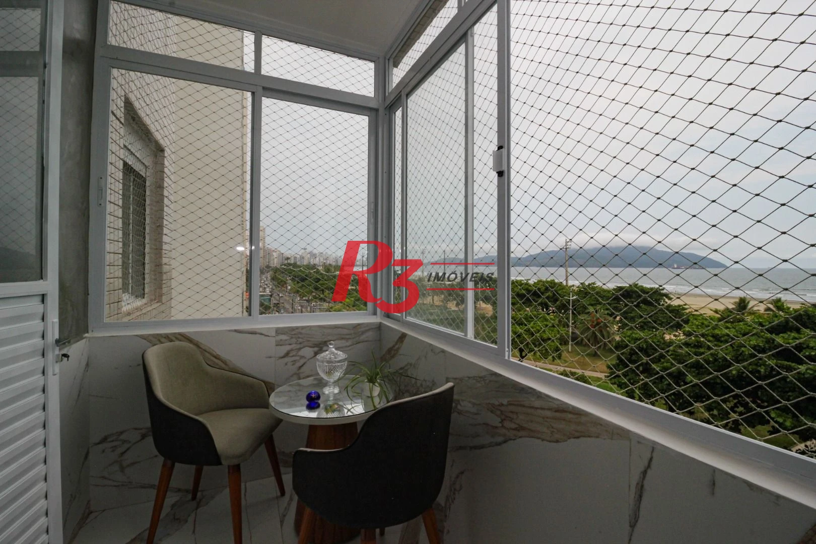 Apartamento com 3 dormitórios para alugar, 138 m² por R$ 8.500,02/mês - Gonzaga - Santos/SP