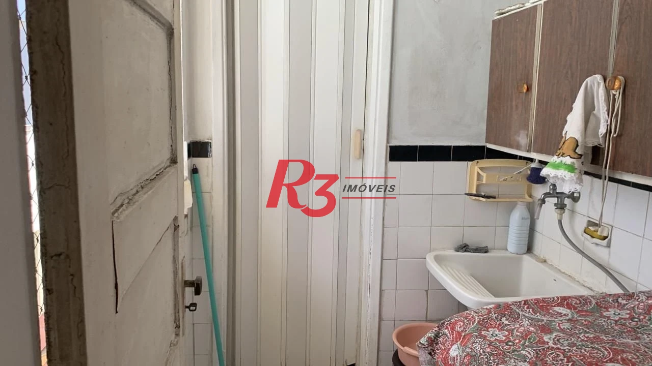 Apartamento á venda 2 dormitórios no bairro Boqueirão Santos