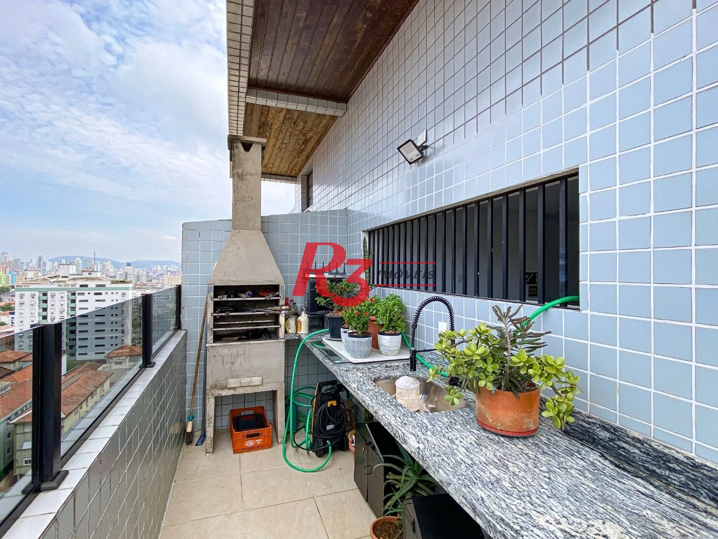 Cobertura Triplex com 3 dormitórios à venda, 300 m² por R$ 1.750.000 - Aparecida - Santos/SP