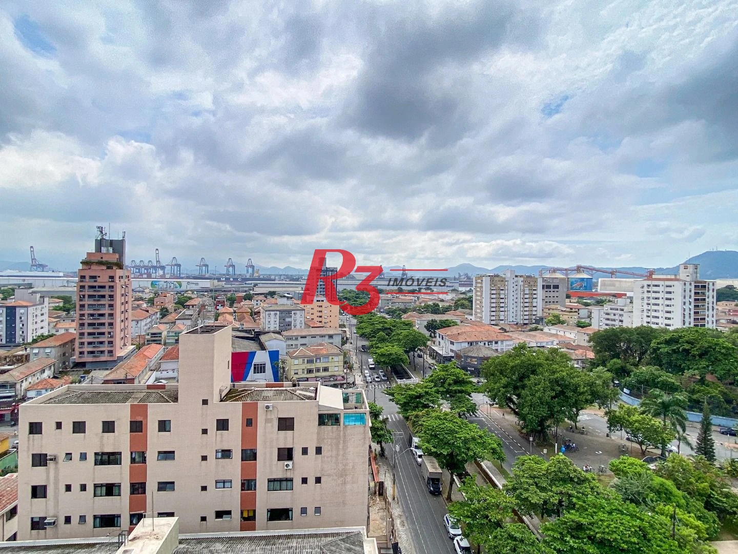 Cobertura Triplex com 3 dormitórios à venda, 300 m² por R$ 1.750.000 - Aparecida - Santos/SP