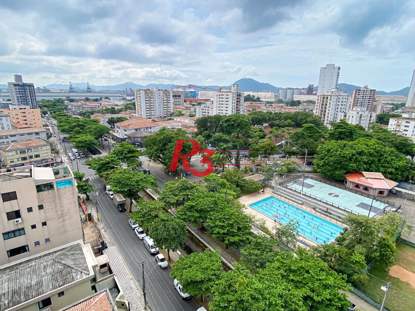 Cobertura Triplex com 3 dormitórios à venda, 300 m² por R$ 1.750.000 - Aparecida - Santos/SP