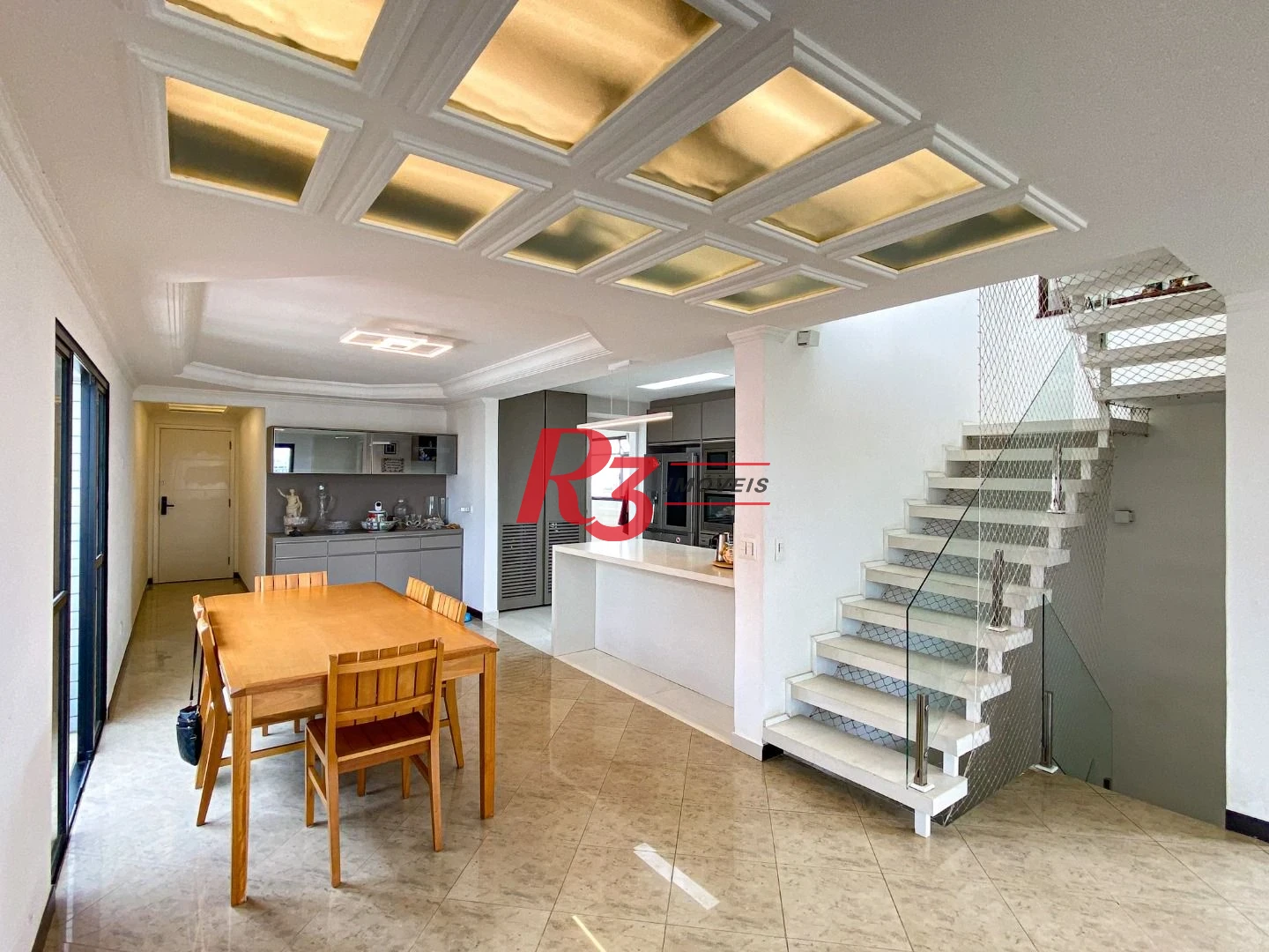 Cobertura Triplex com 3 dormitórios à venda, 300 m² por R$ 1.750.000 - Aparecida - Santos/SP