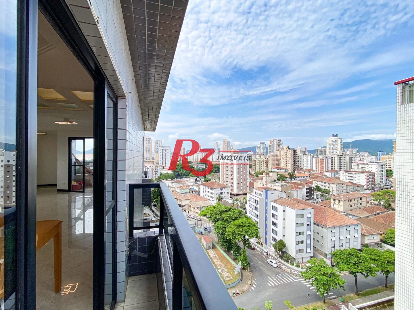 Cobertura Triplex com 3 dormitórios à venda, 300 m² por R$ 1.750.000 - Aparecida - Santos/SP