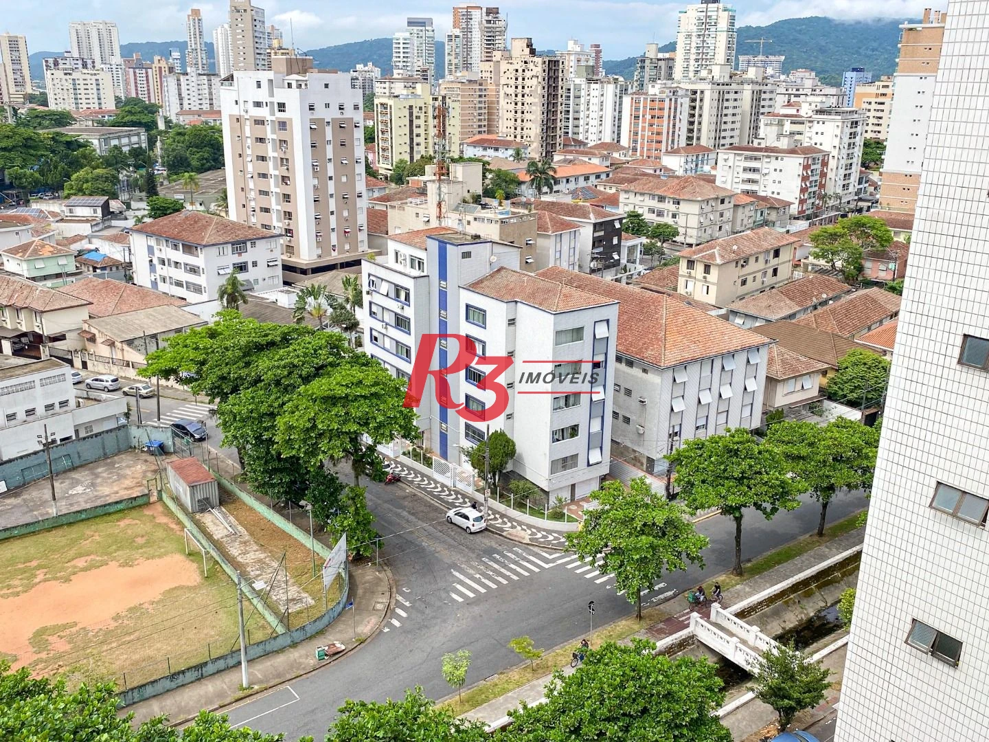 Cobertura Triplex com 3 dormitórios à venda, 300 m² por R$ 1.750.000 - Aparecida - Santos/SP