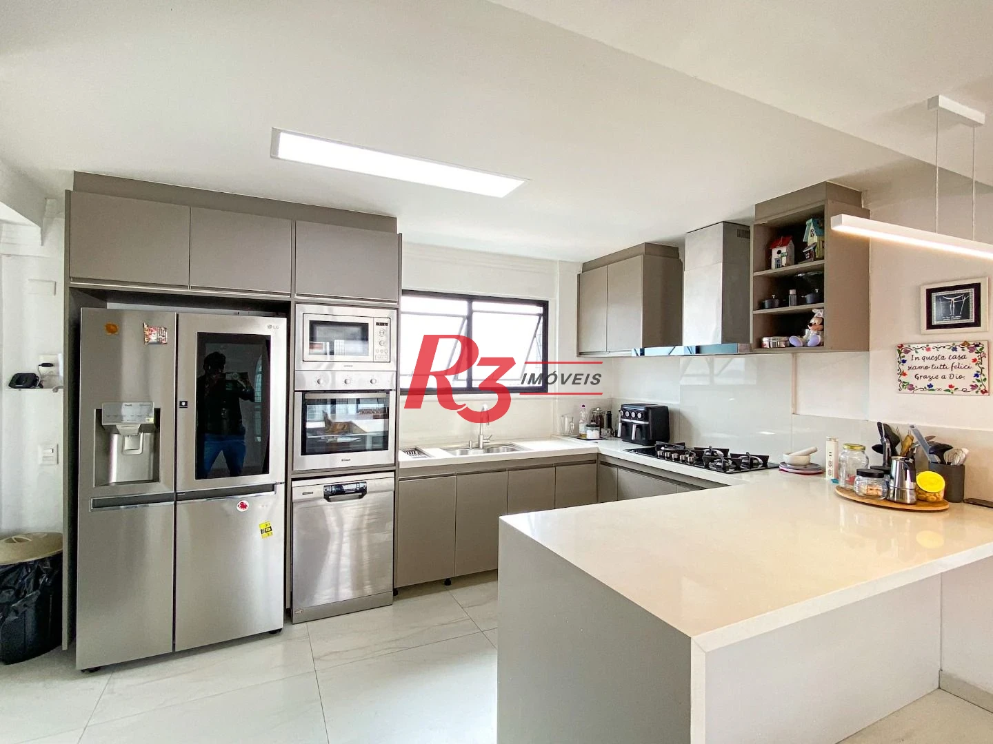 Cobertura Triplex com 3 dormitórios à venda, 300 m² por R$ 1.750.000 - Aparecida - Santos/SP