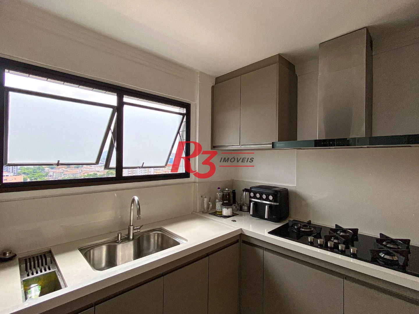 Cobertura Triplex com 3 dormitórios à venda, 300 m² por R$ 1.750.000 - Aparecida - Santos/SP