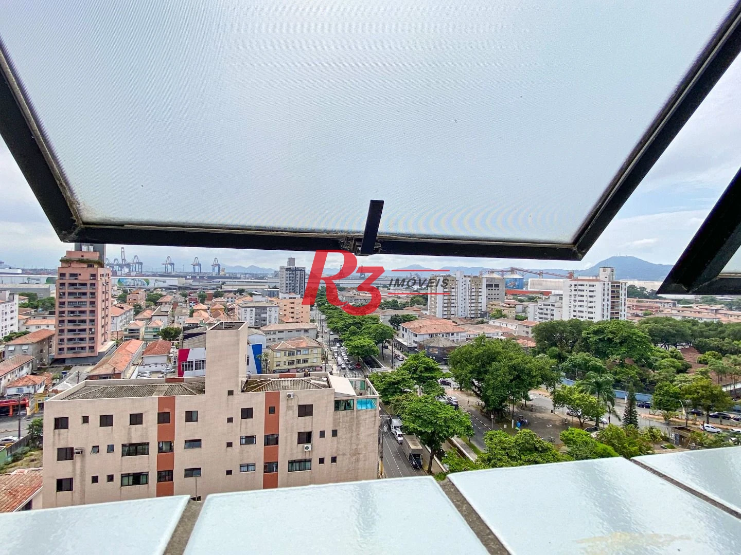 Cobertura Triplex com 3 dormitórios à venda, 300 m² por R$ 1.750.000 - Aparecida - Santos/SP