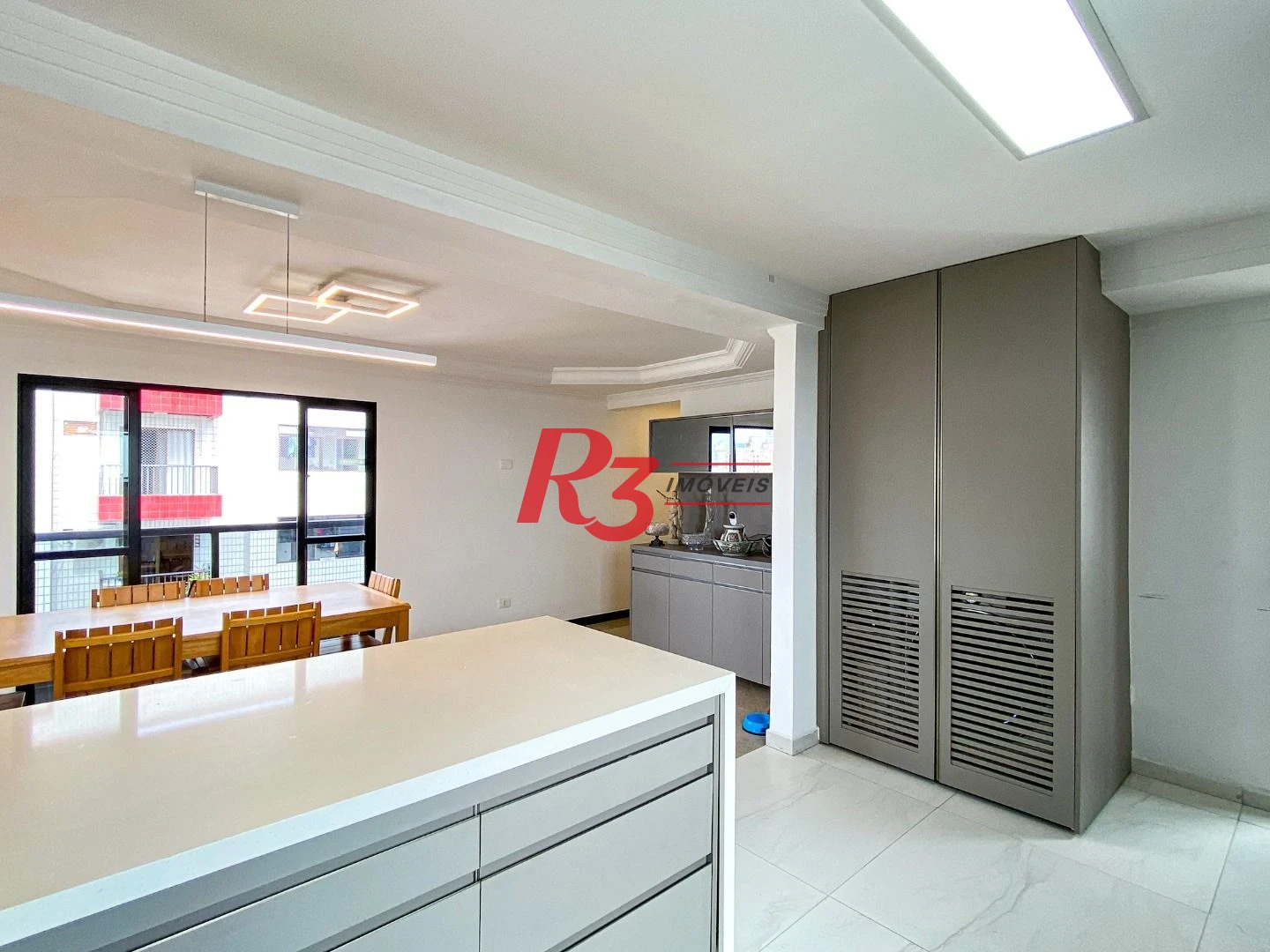 Cobertura Triplex com 3 dormitórios à venda, 300 m² por R$ 1.750.000 - Aparecida - Santos/SP