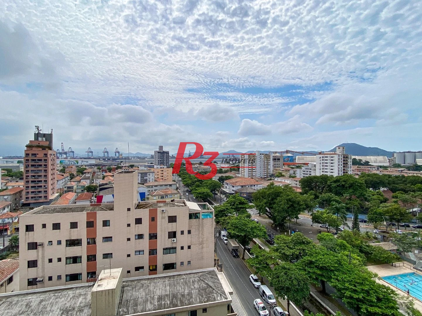 Cobertura Triplex com 3 dormitórios à venda, 300 m² por R$ 1.750.000 - Aparecida - Santos/SP