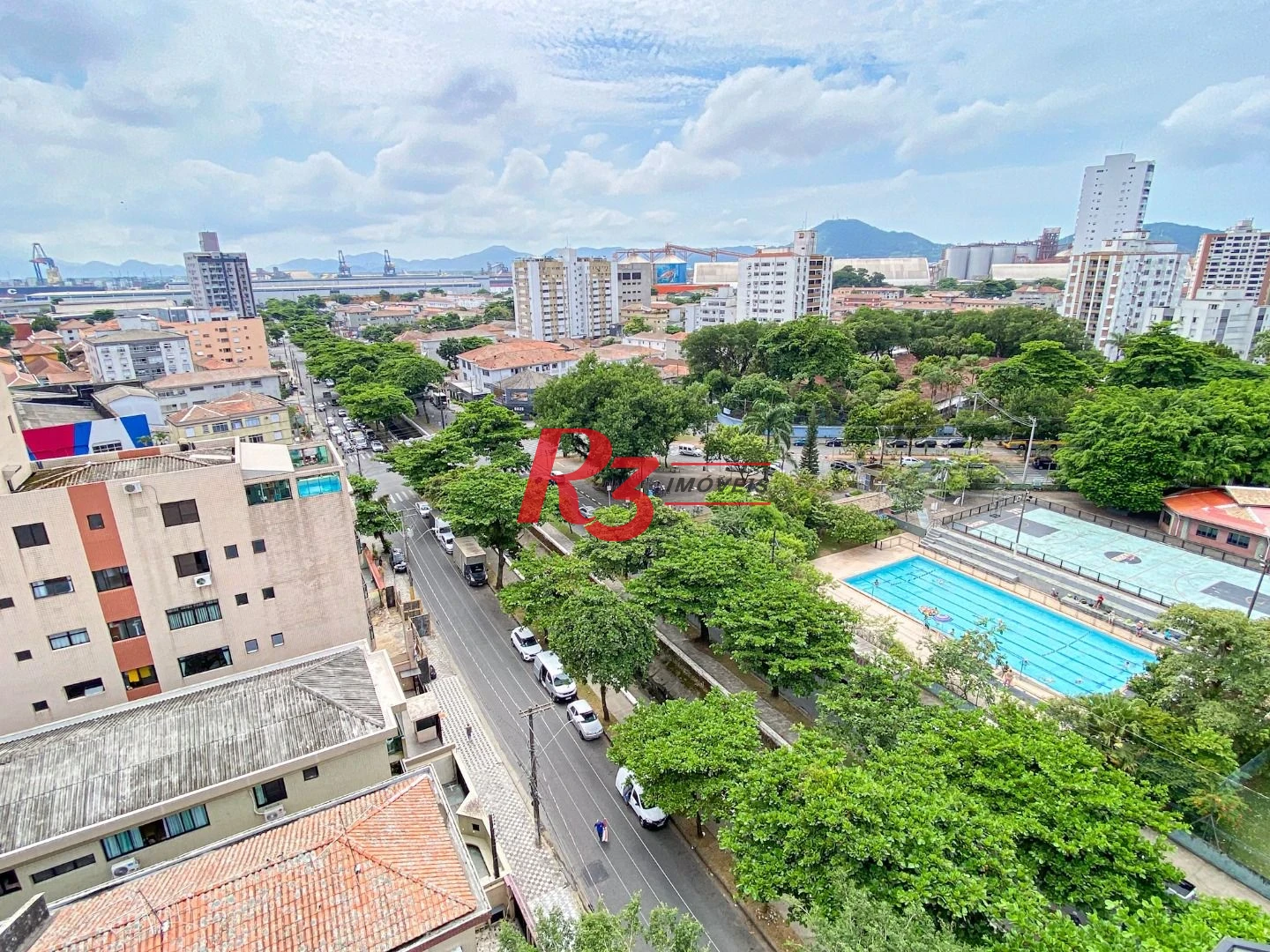 Cobertura Triplex com 3 dormitórios à venda, 300 m² por R$ 1.750.000 - Aparecida - Santos/SP