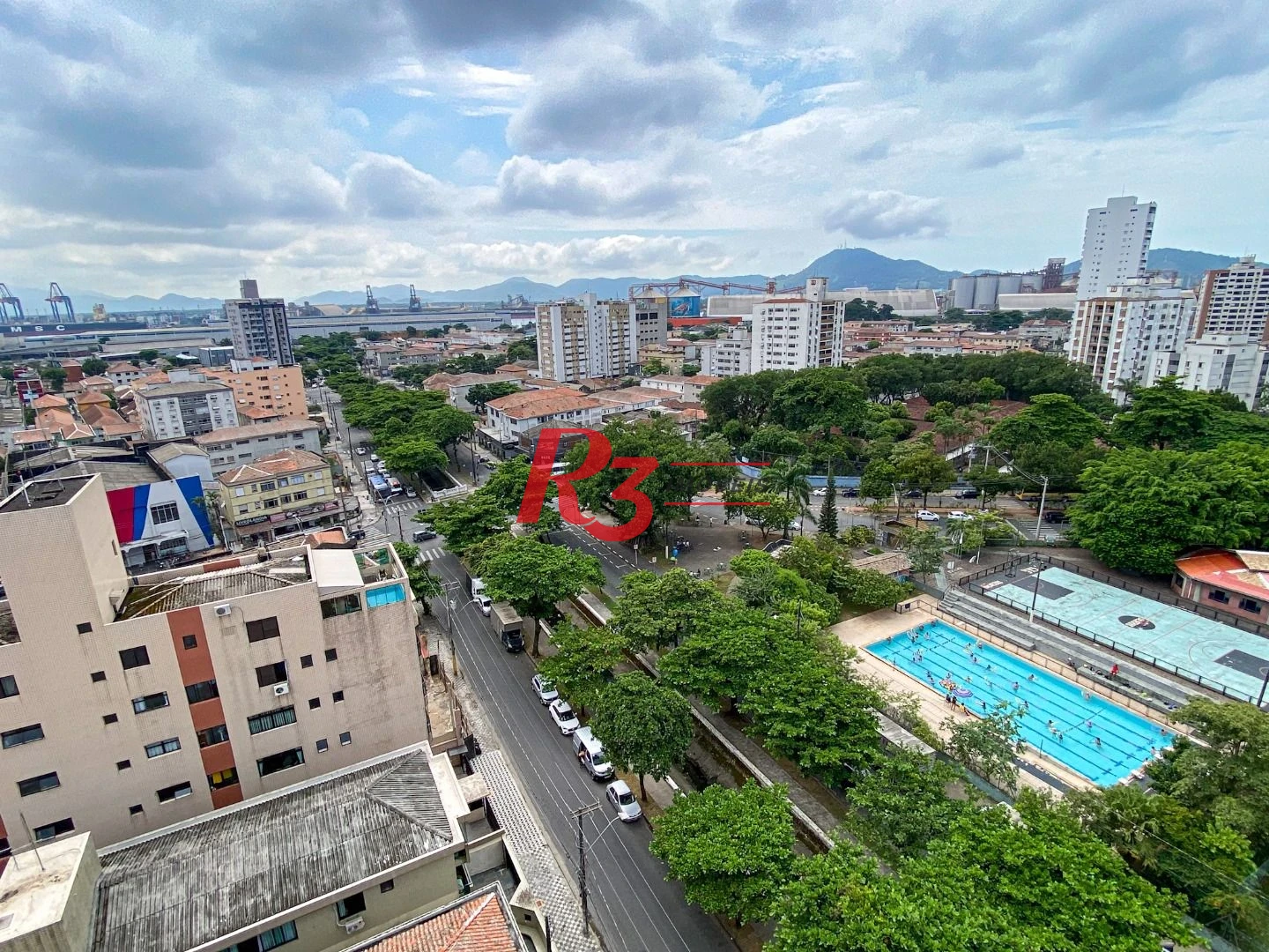 Cobertura Triplex com 3 dormitórios à venda, 300 m² por R$ 1.750.000 - Aparecida - Santos/SP