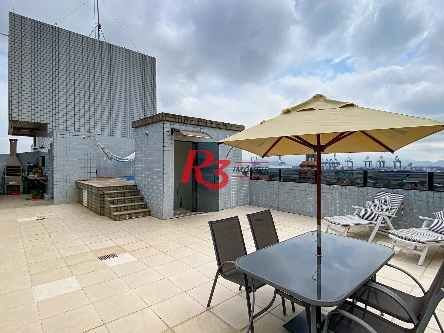 Cobertura Triplex com 3 dormitórios à venda, 300 m² por R$ 1.750.000 - Aparecida - Santos/SP